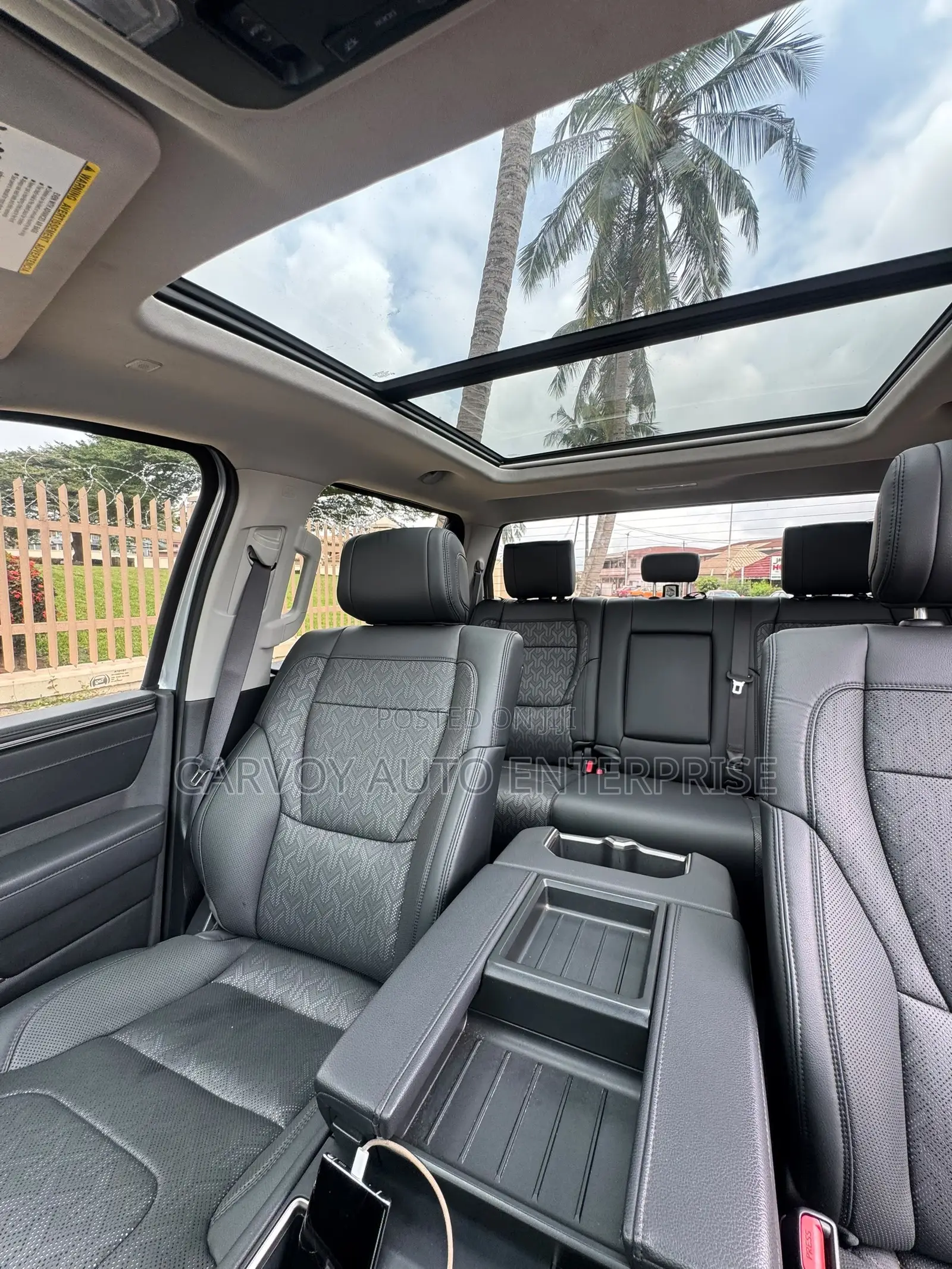 Toyota Tundra Limited CrewMax 5.5' Bed 2024 Silver