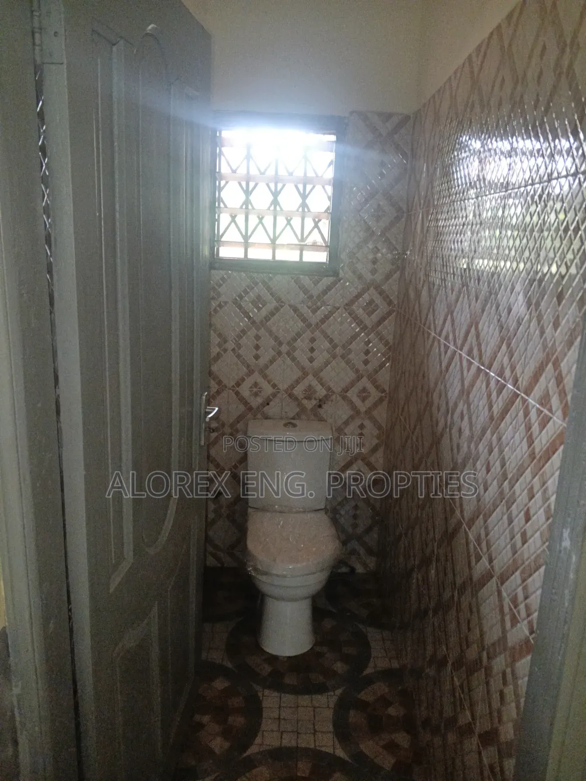 2bdrm Apartment in Oyibi, Police Station for rent