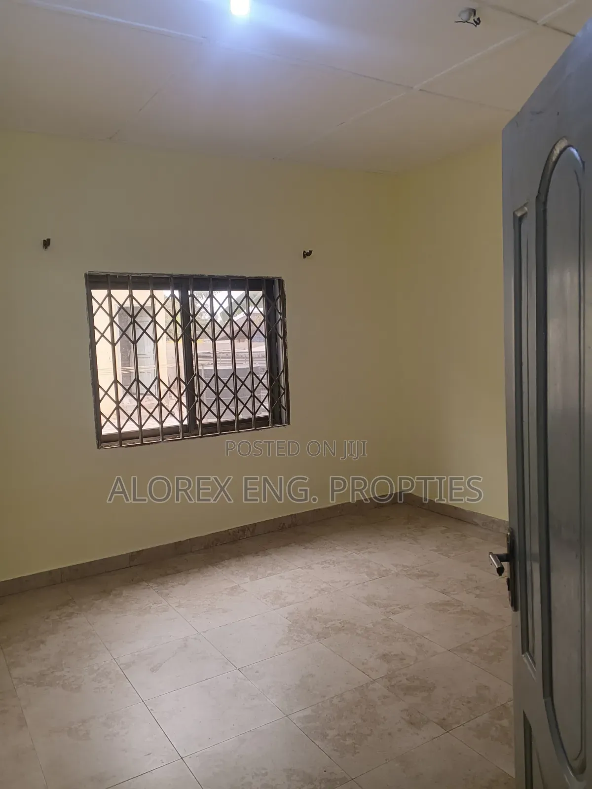 2bdrm Apartment in Oyibi, Police Station for rent