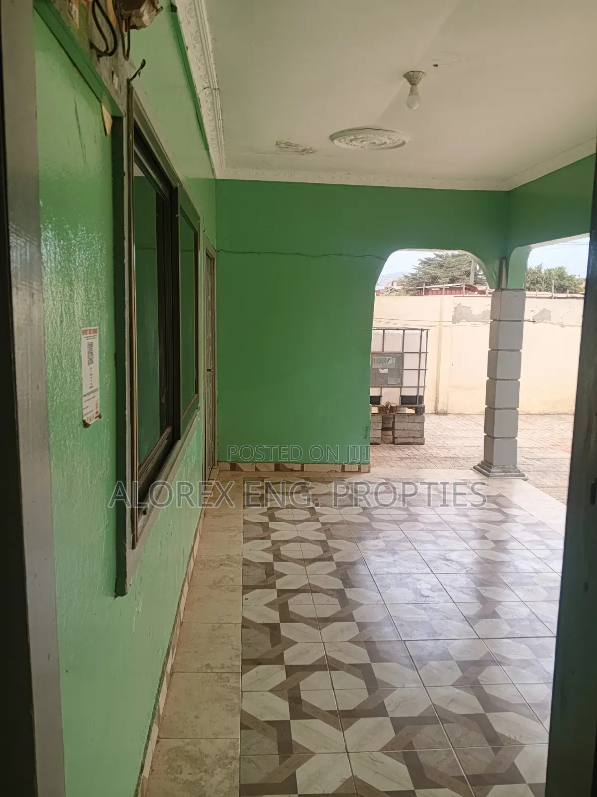 2bdrm Apartment in Oyibi, Police Station for rent
