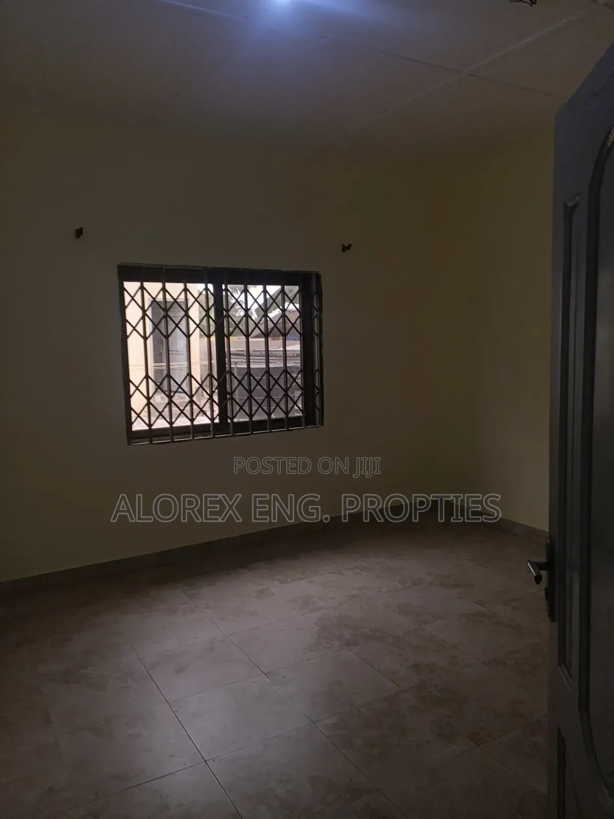 2bdrm Apartment in Oyibi, Police Station for rent