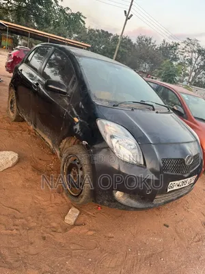 Toyota Vitz 2009 Black