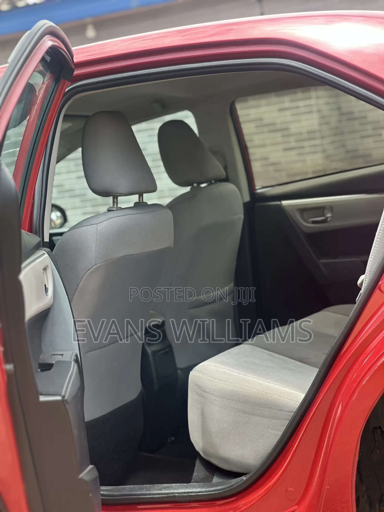 Toyota Corolla LE 4dr Sedan (1.8L 4cyl CVT) 2015 Red