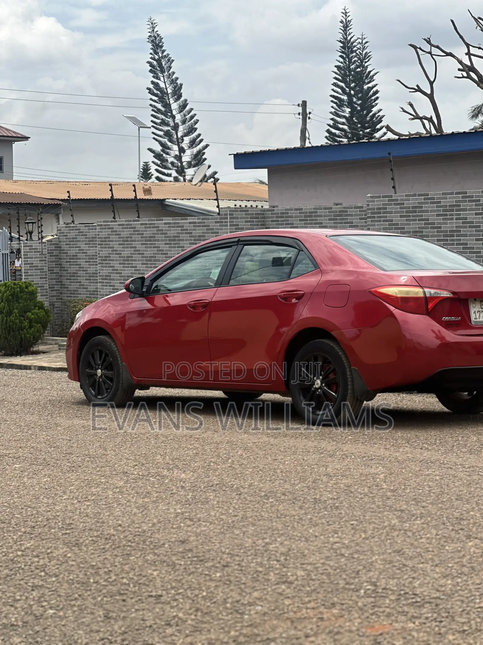 Toyota Corolla LE 4dr Sedan (1.8L 4cyl CVT) 2015 Red