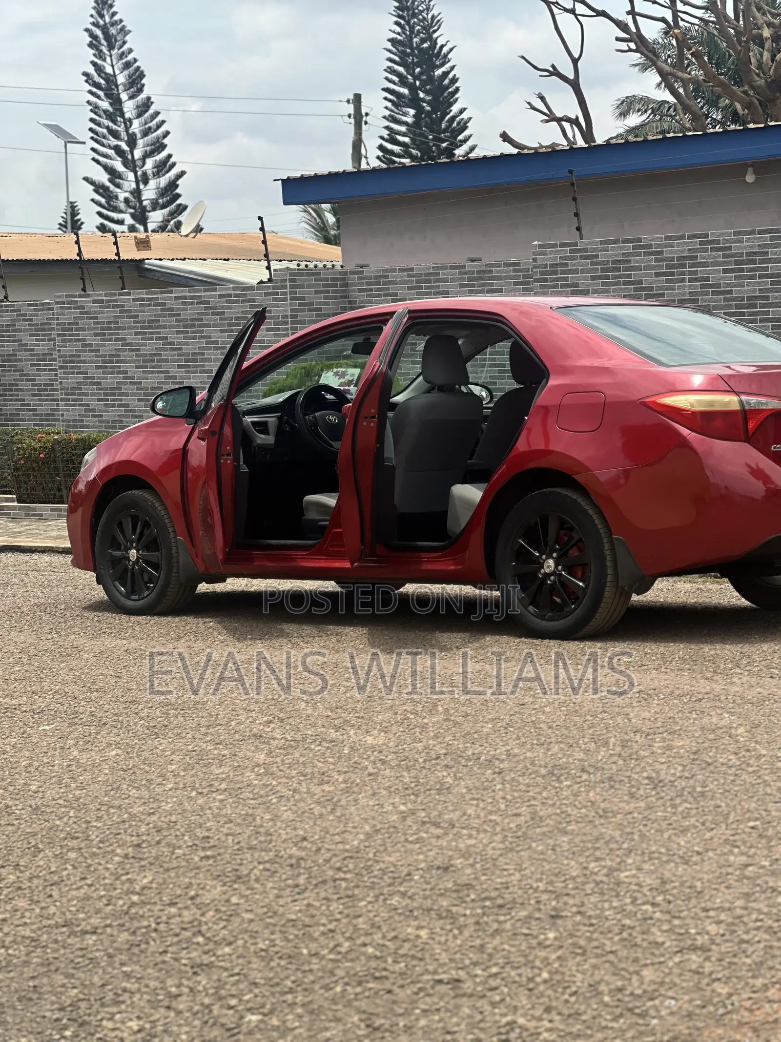 Toyota Corolla LE 4dr Sedan (1.8L 4cyl CVT) 2015 Red