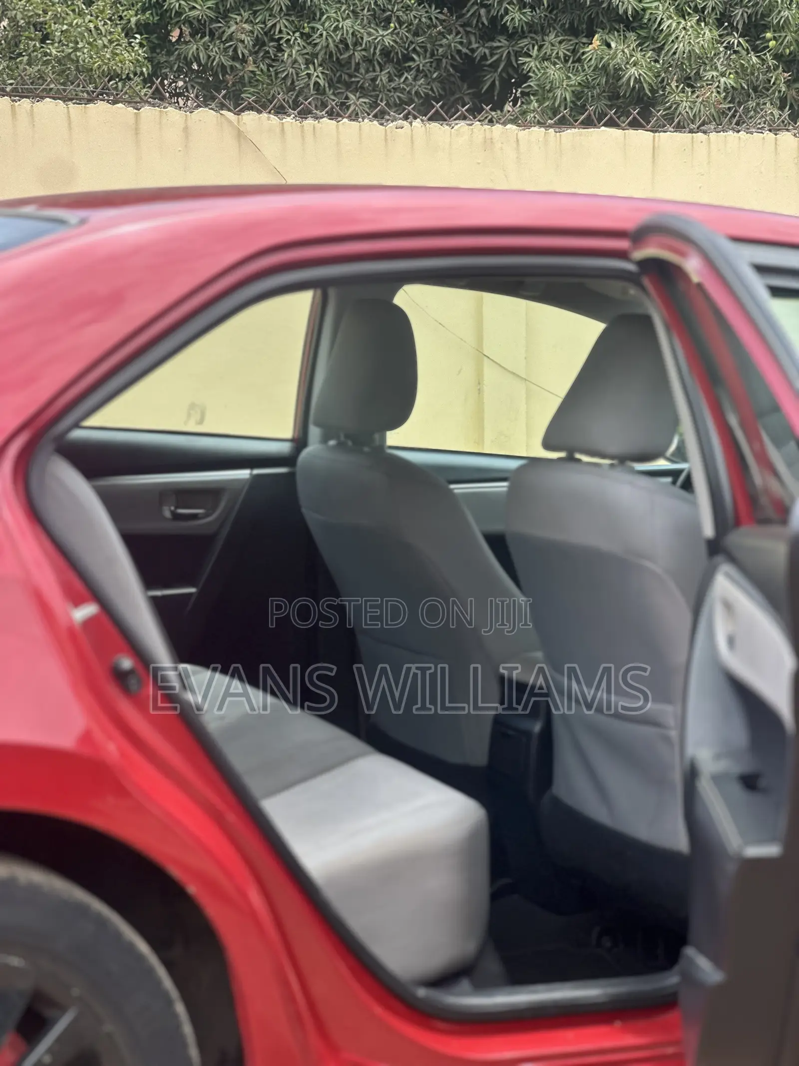 Toyota Corolla LE 4dr Sedan (1.8L 4cyl CVT) 2015 Red