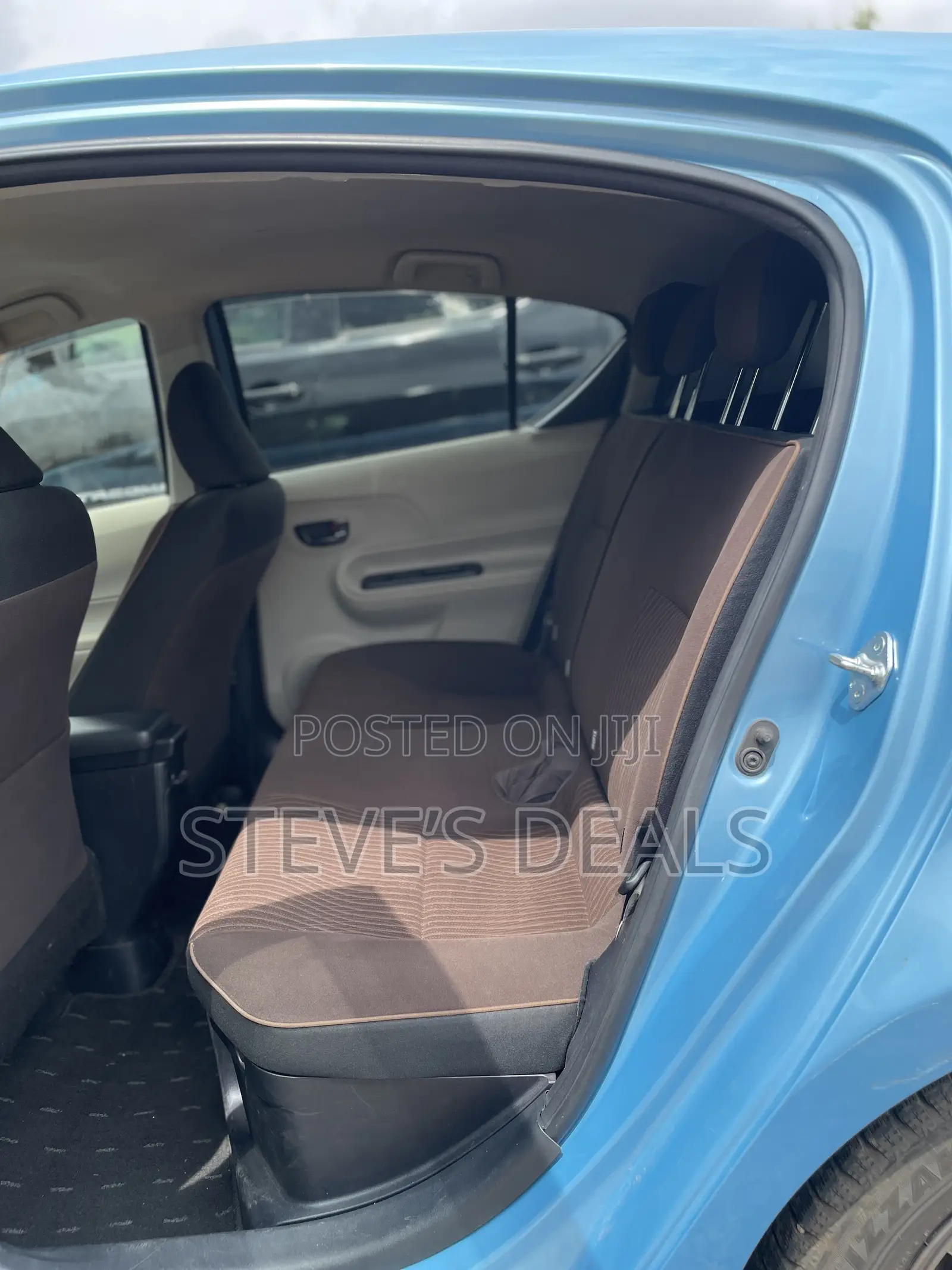 Toyota Aqua 2013 Blue