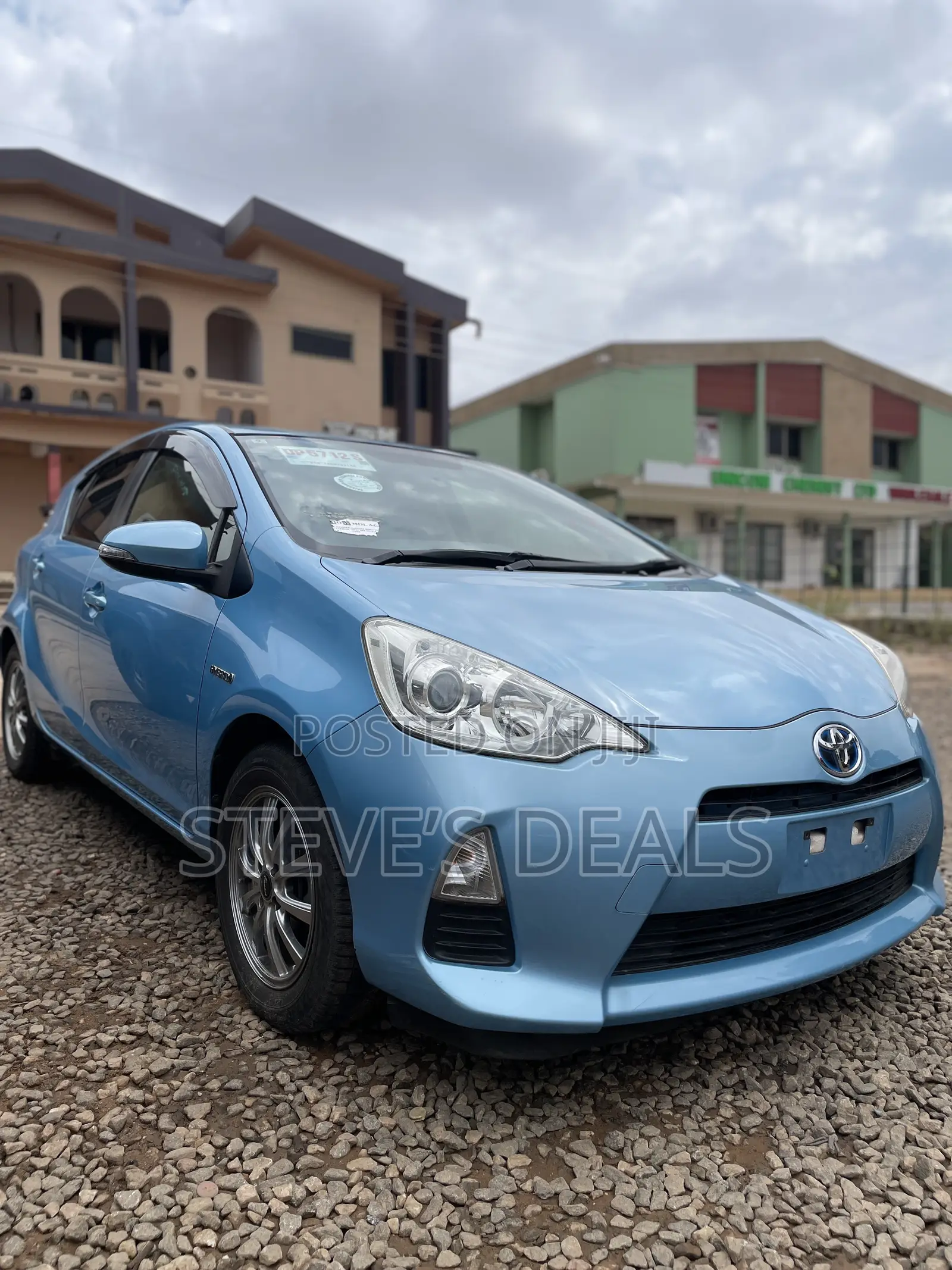 Toyota Aqua 2013 Blue