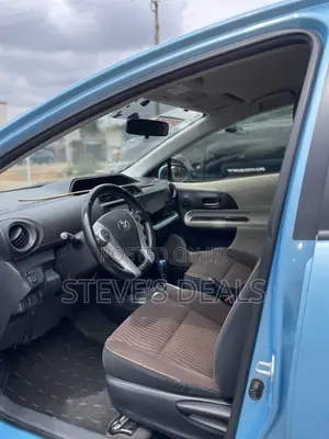 Toyota Aqua 2013 Blue