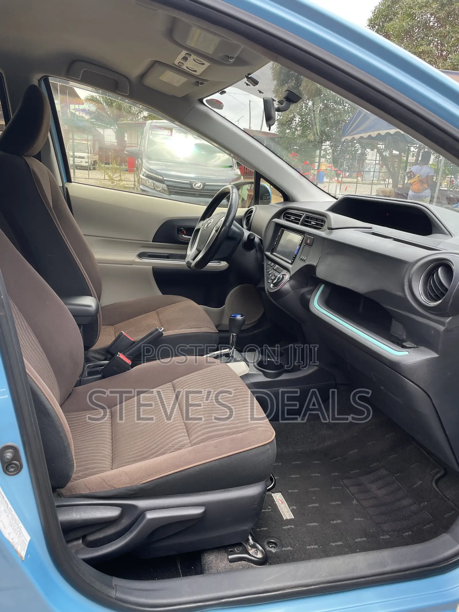 Toyota Aqua 2013 Blue