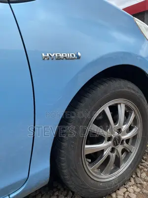 Toyota Aqua 2013 Blue