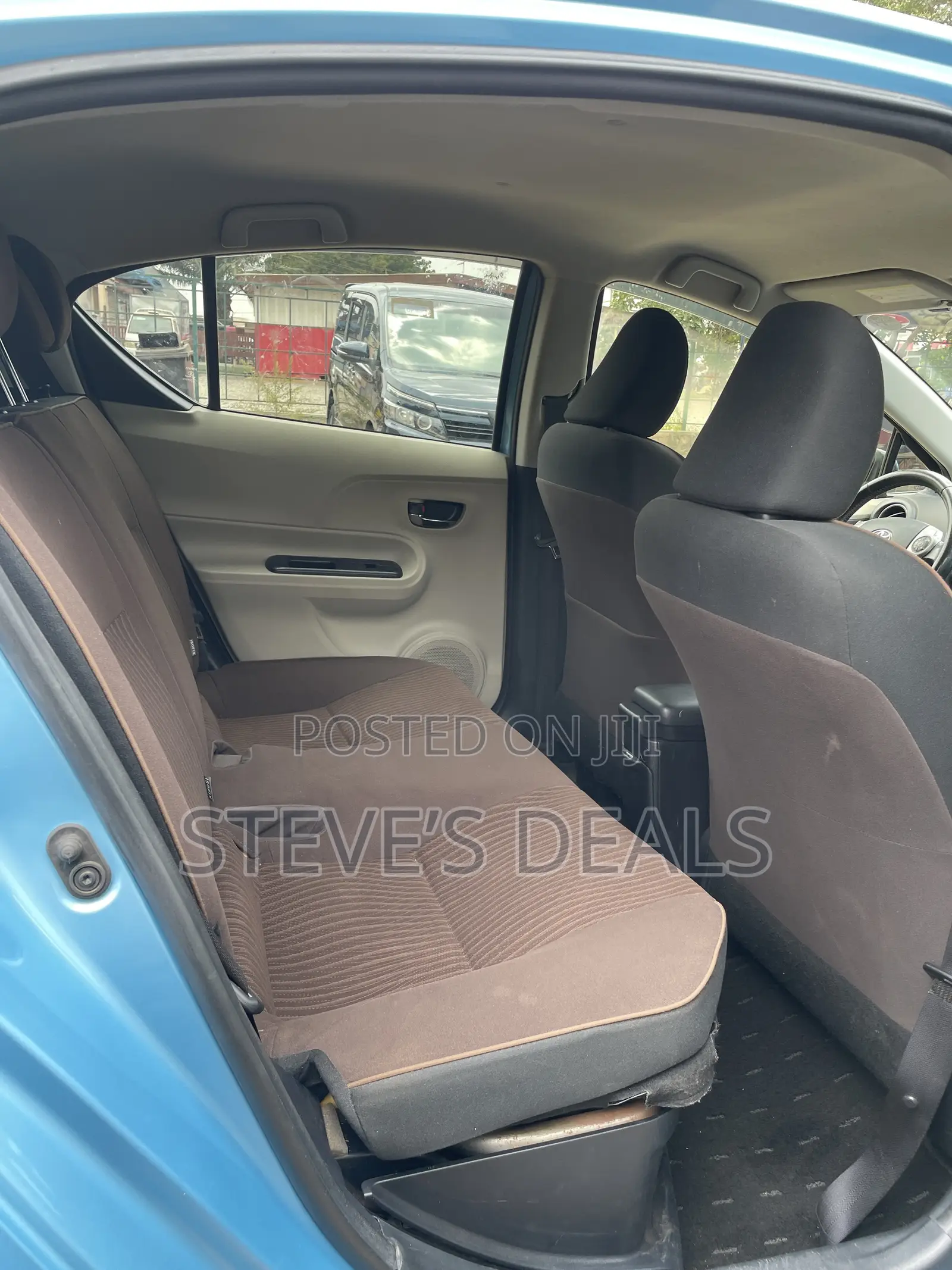 Toyota Aqua 2013 Blue