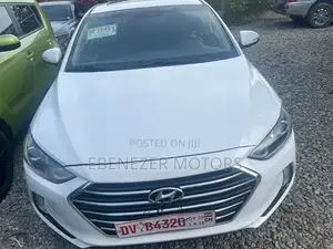 Hyundai Elantra 2017 White