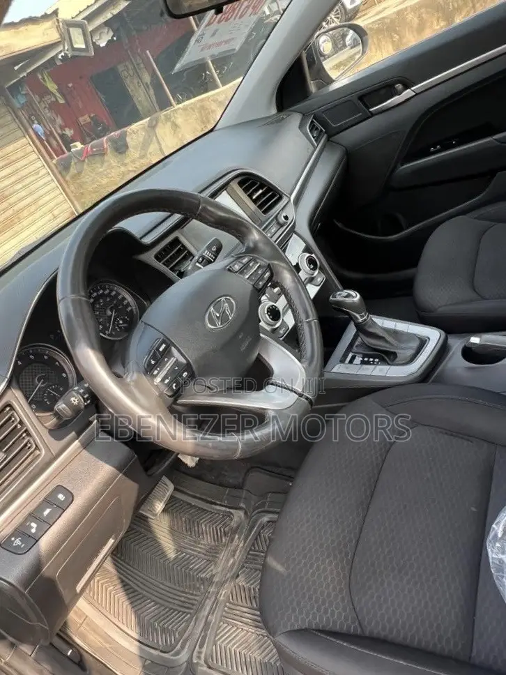 Hyundai Elantra 2020 Black