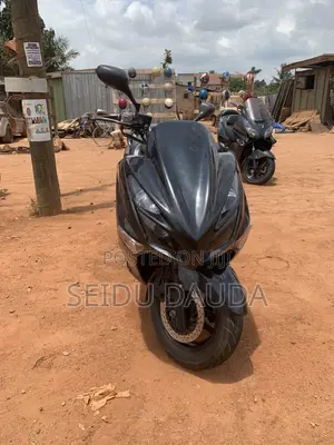 Yamaha Majesty 2021 Black