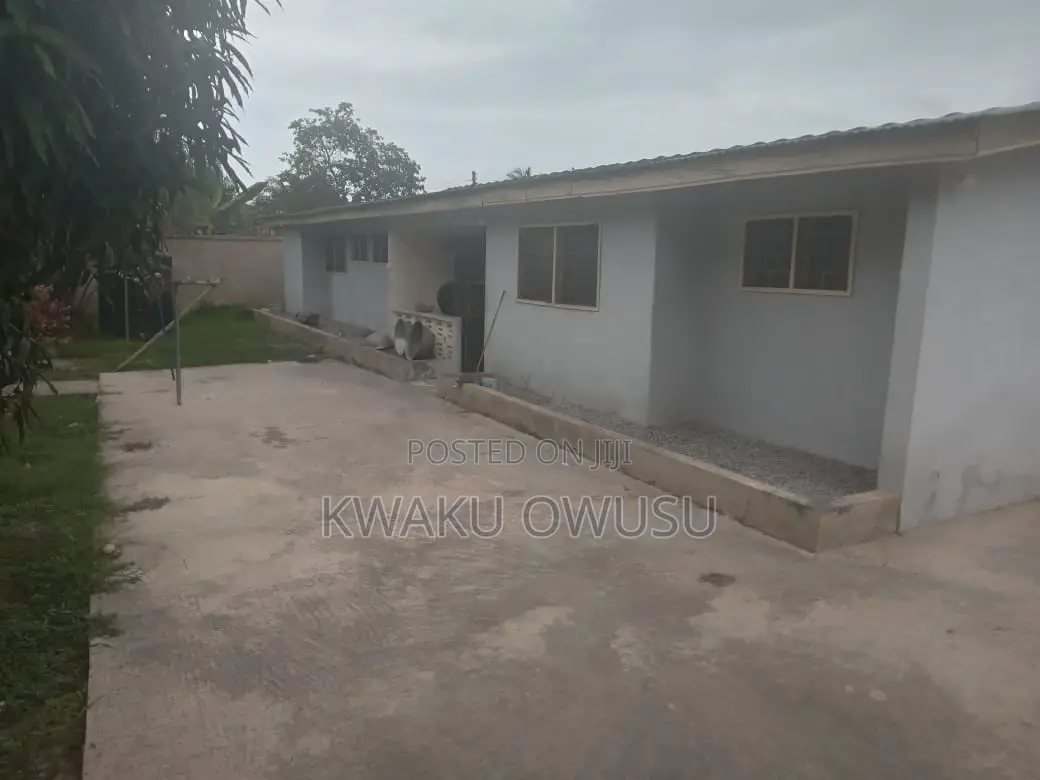 4bdrm House in Takoradi for sale