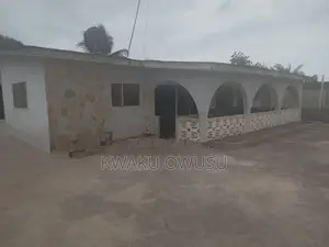 4bdrm House in Takoradi for sale