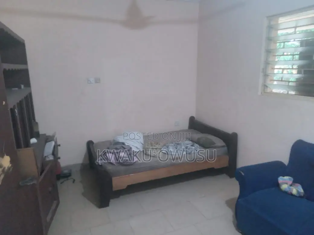 4bdrm House in Takoradi for sale