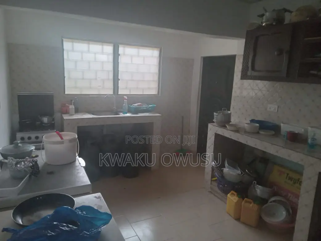 4bdrm House in Takoradi for sale