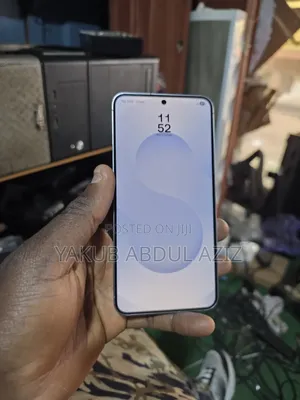 Samsung Galaxy S25 128 GB Silver
