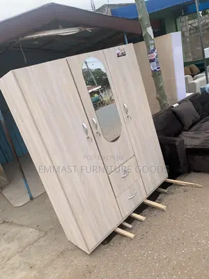 Neat Affordable 3in1 Wardrobe