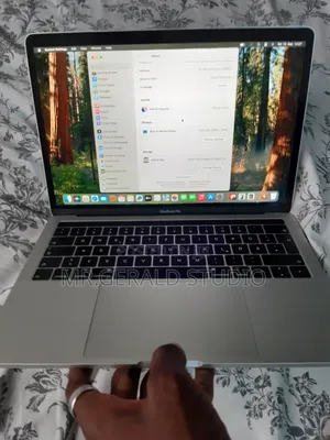 Laptop Apple MacBook Pro 2019 16GB Intel Core i5 SSD 256GB