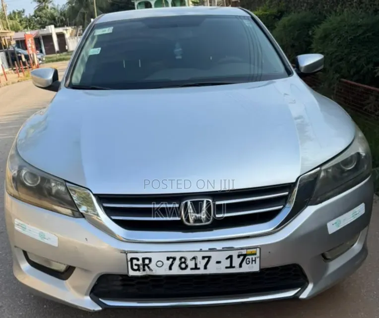 Honda Accord 2012 Silver