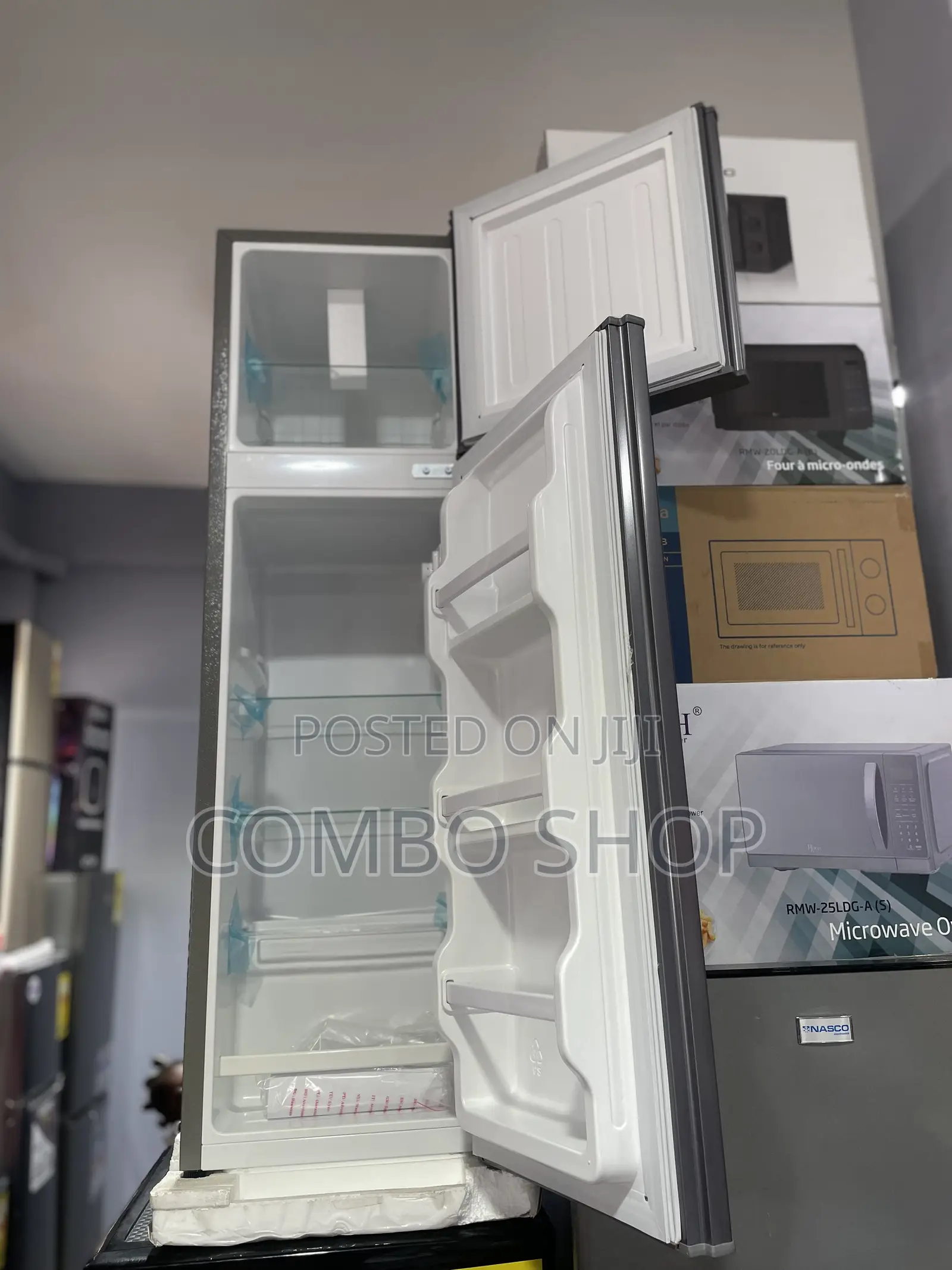Nasco 92L Fridge Freezer