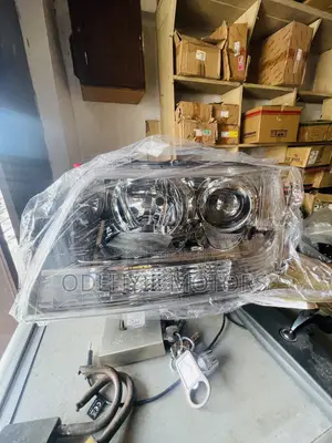 Suzuki Grand Vitara 2008 Headlight