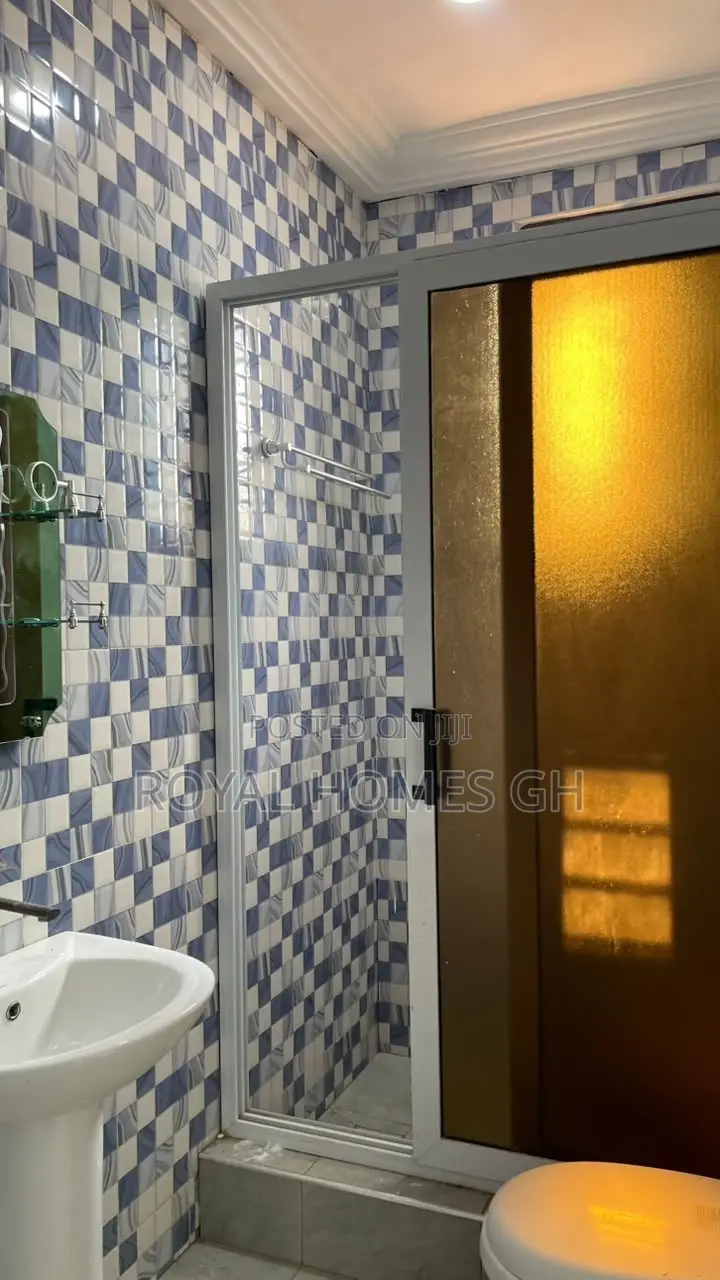 1bdrm Apartment in Royal Homes Gh, East Legon for rent