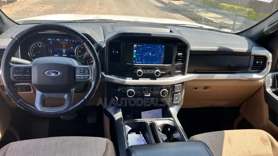 Ford F-150 LARIAT 2022 White