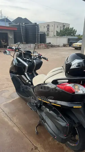 Yamaha Majesty 2015 Black