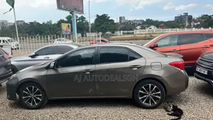 Toyota Corolla XSE (1.8L 4cyl 2A) 2019 Gray