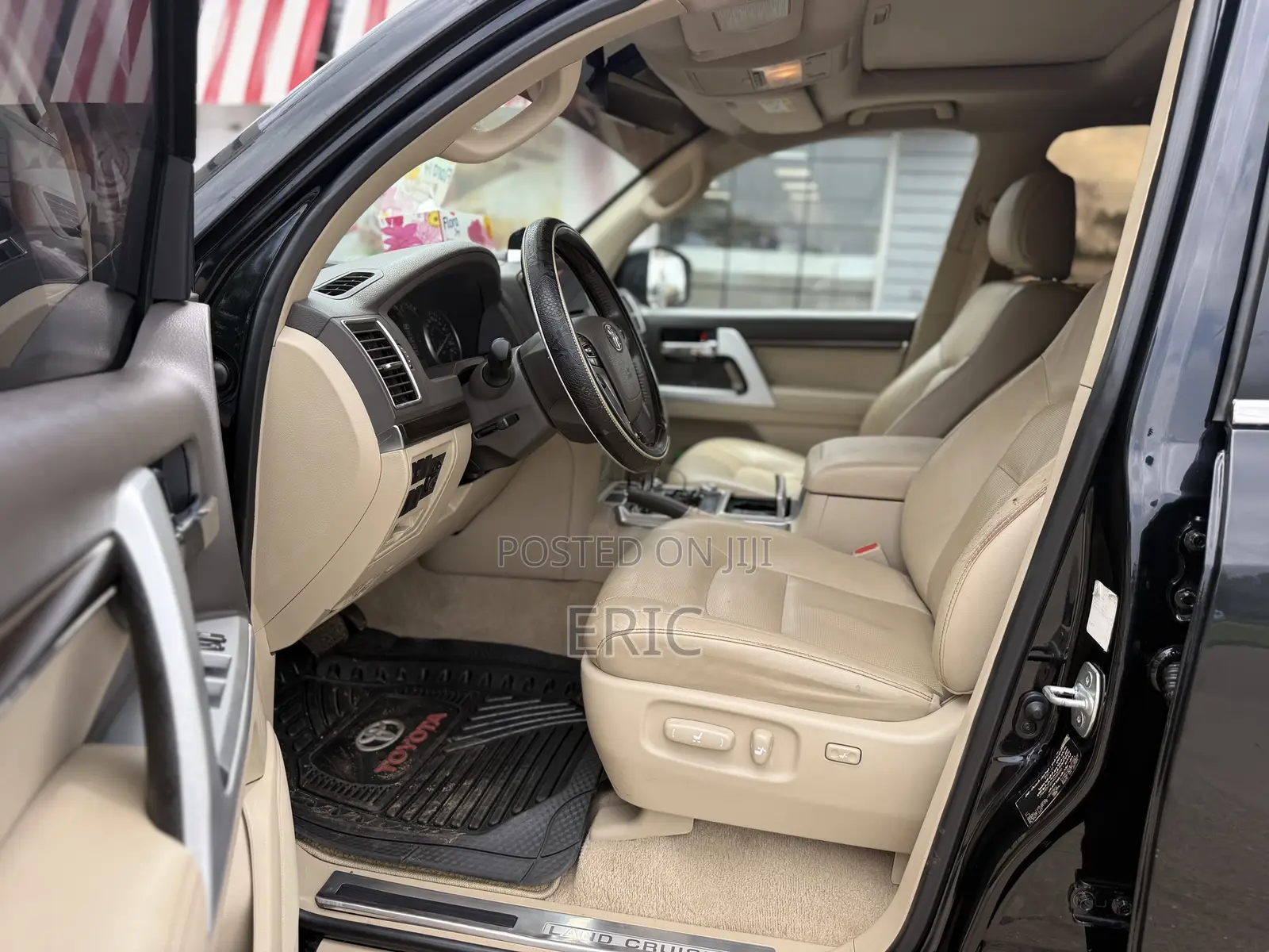 Toyota Land Cruiser 4.5 V8 GXR 2021 Black