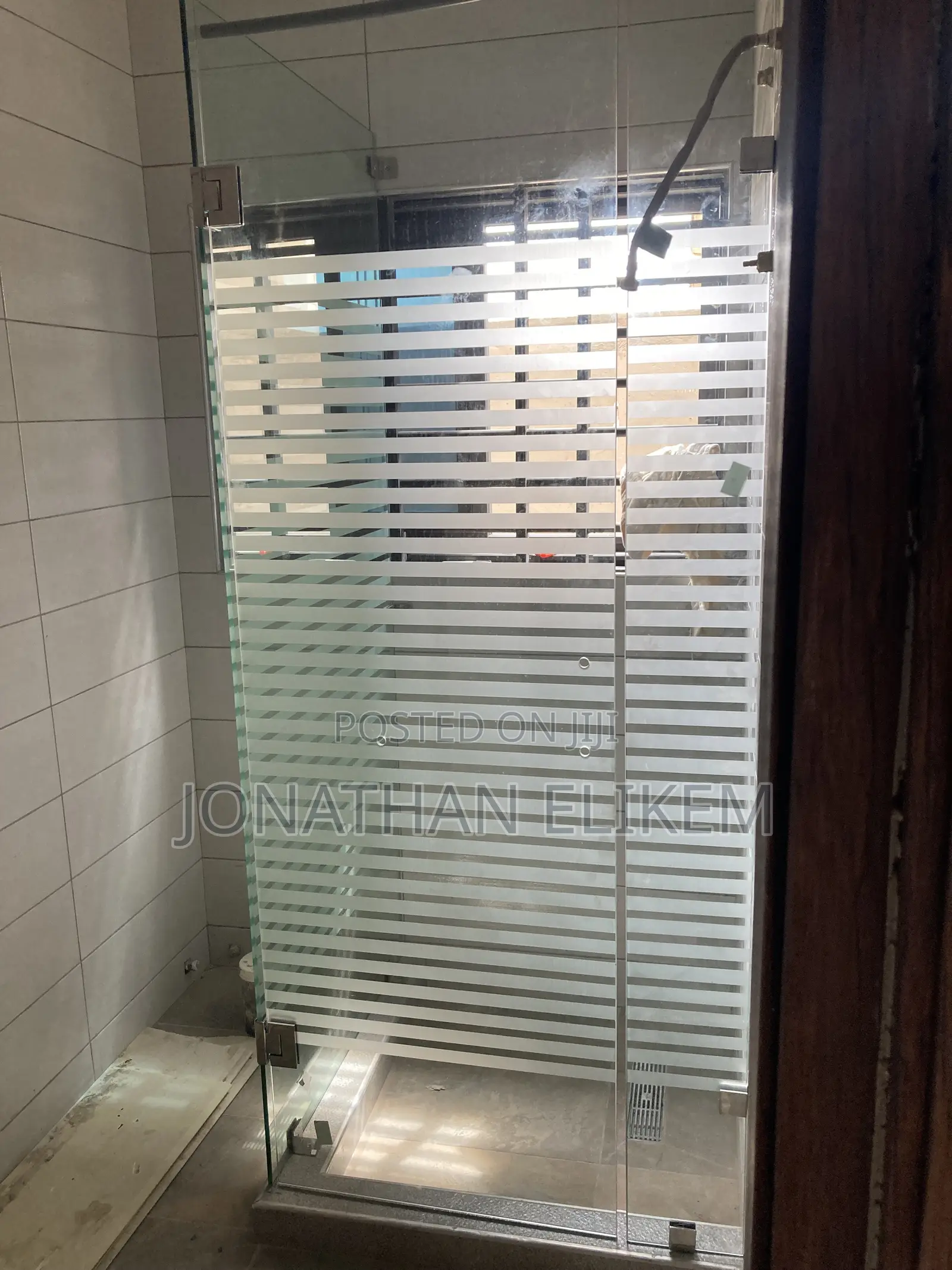 Glass Windows Serve