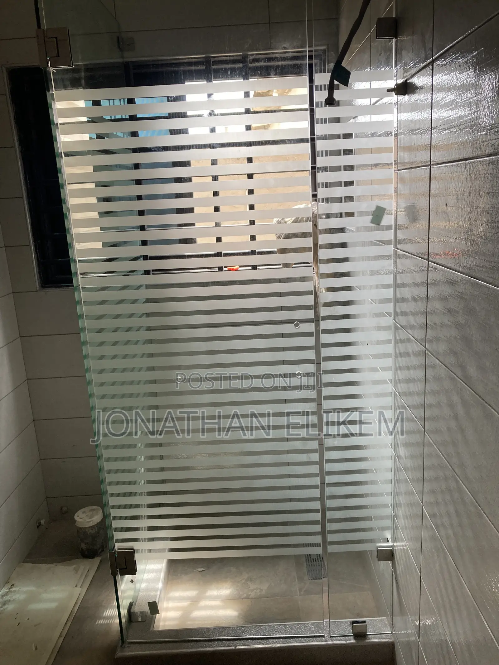 Glass Windows Serve