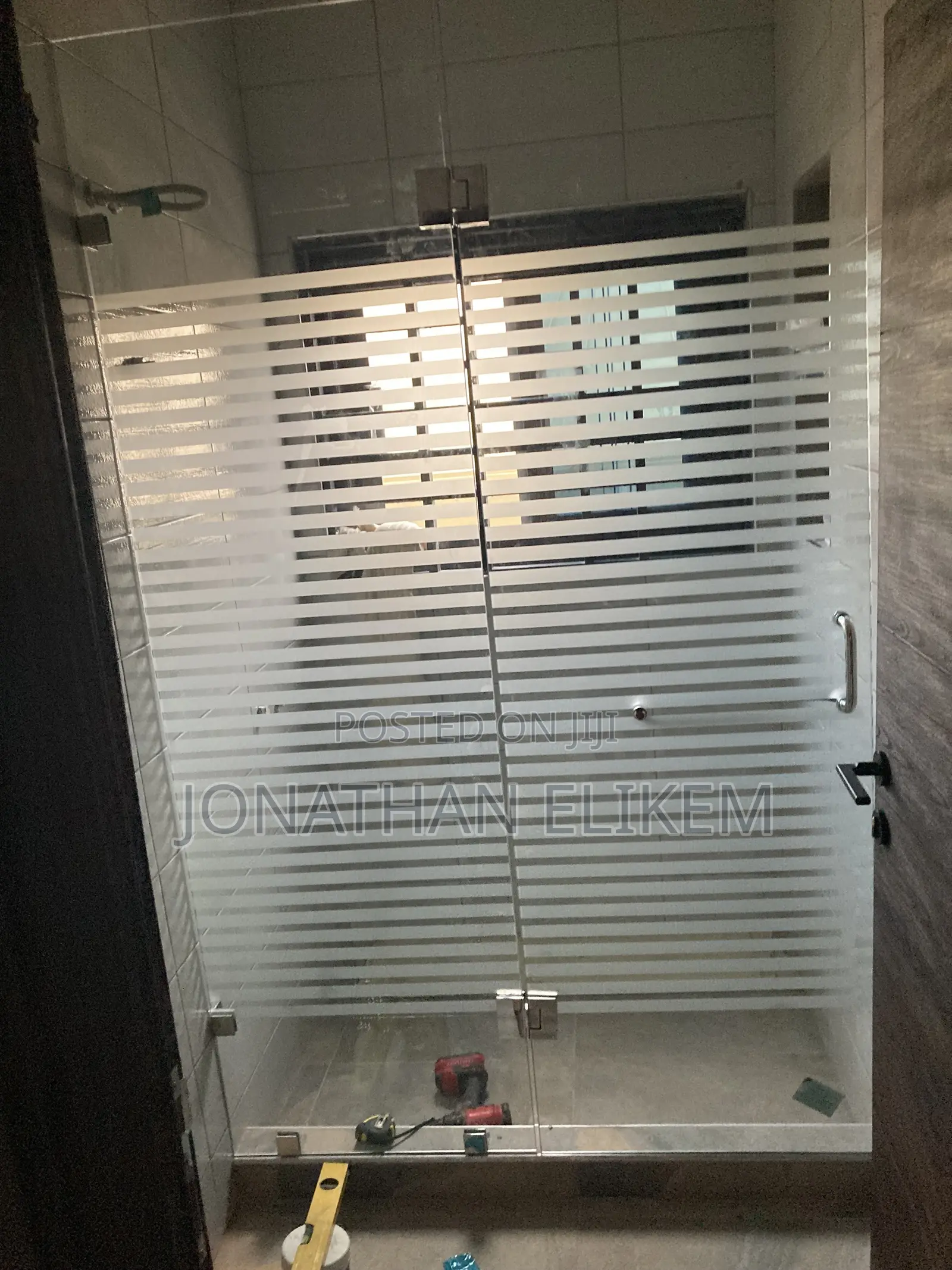 Glass Windows Serve