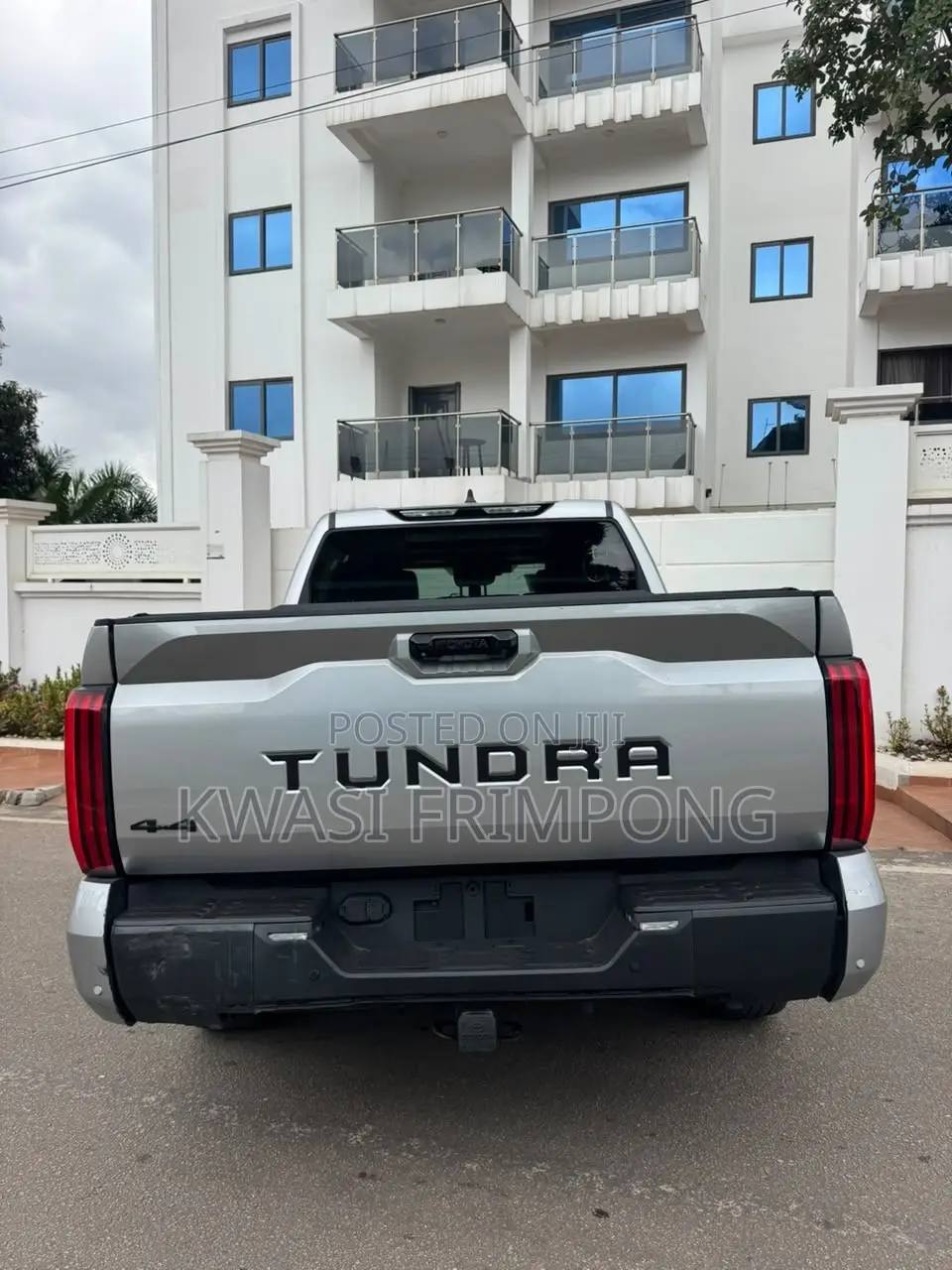 Toyota Tundra Limited CrewMax 6.5' Bed 2024 Silver
