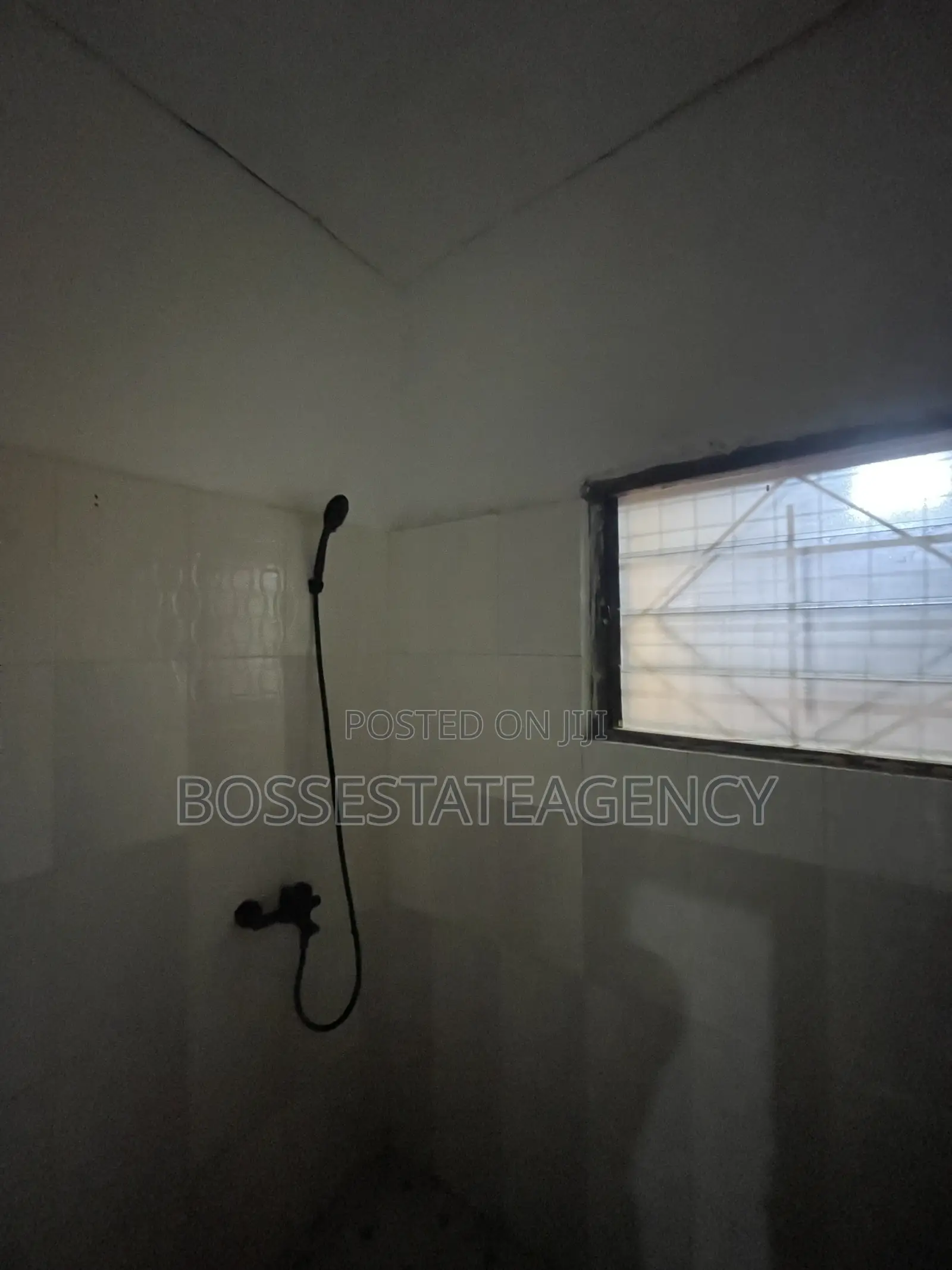 1bdrm House in Boss Estate, Sasaabi for rent