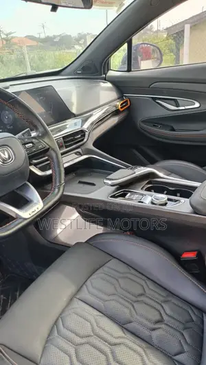 Changan UNI-T 1.5 FWD 2021 Gray