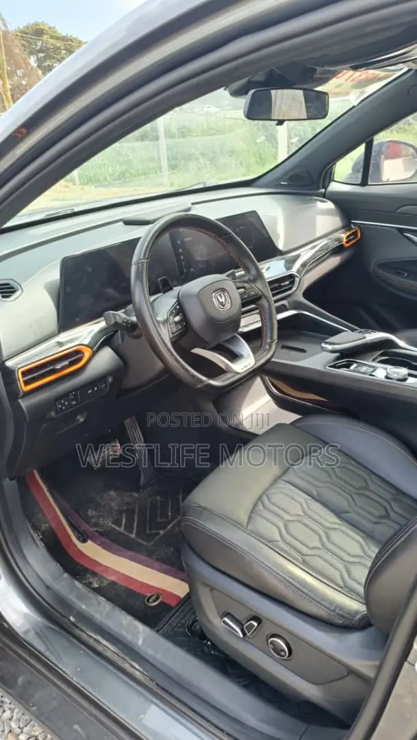 Changan UNI-T 1.5 FWD 2021 Gray