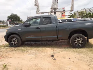 Toyota Tundra