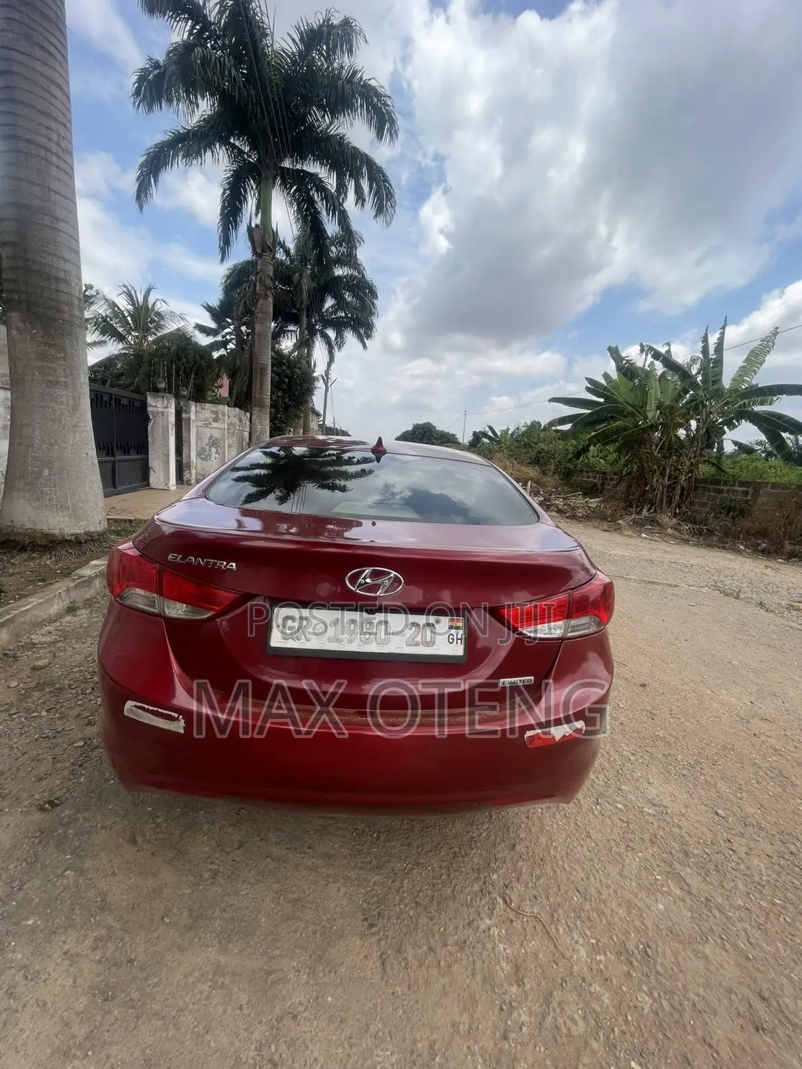 Hyundai Elantra Limited Sedan FWD (1.8L 4cyl 6A) 2013 Red