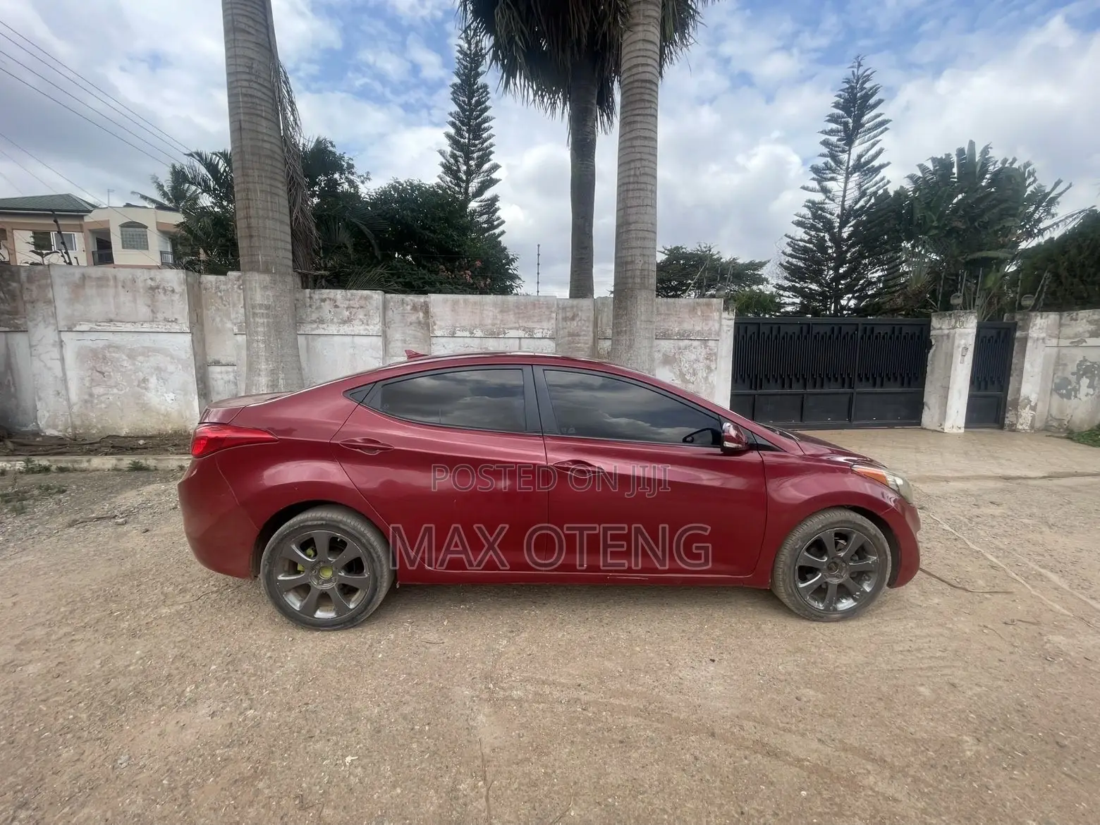 Hyundai Elantra Limited Sedan FWD (1.8L 4cyl 6A) 2013 Red