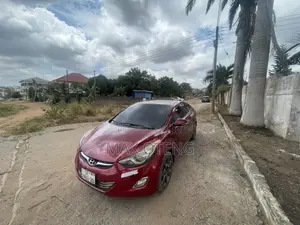 Hyundai Elantra Limited Sedan FWD (1.8L 4cyl 6A) 2013 Red