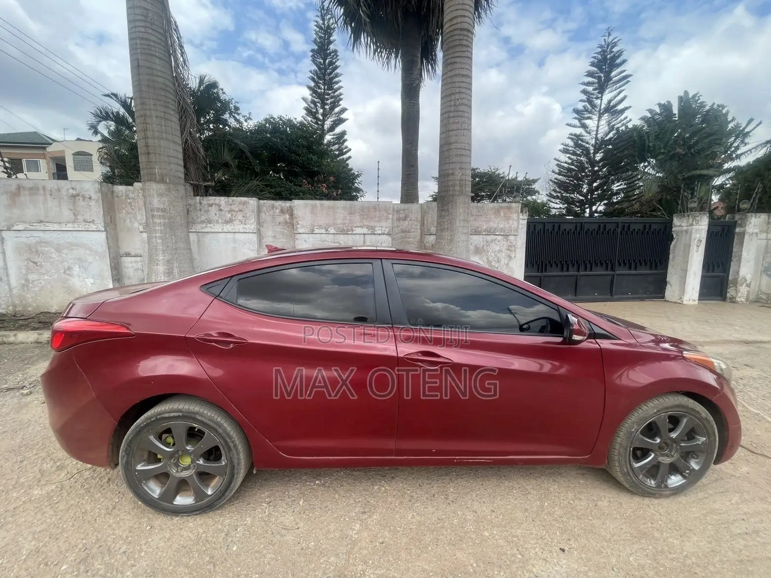Hyundai Elantra Limited Sedan FWD (1.8L 4cyl 6A) 2013 Red