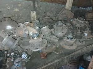 Dealer in All Kinds of Saloon Cars Back Hubs