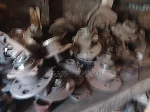 Dealer in All Kinds of Saloon Cars Back Hubs