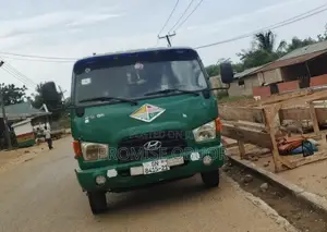 Hyundai Mighty || Truck