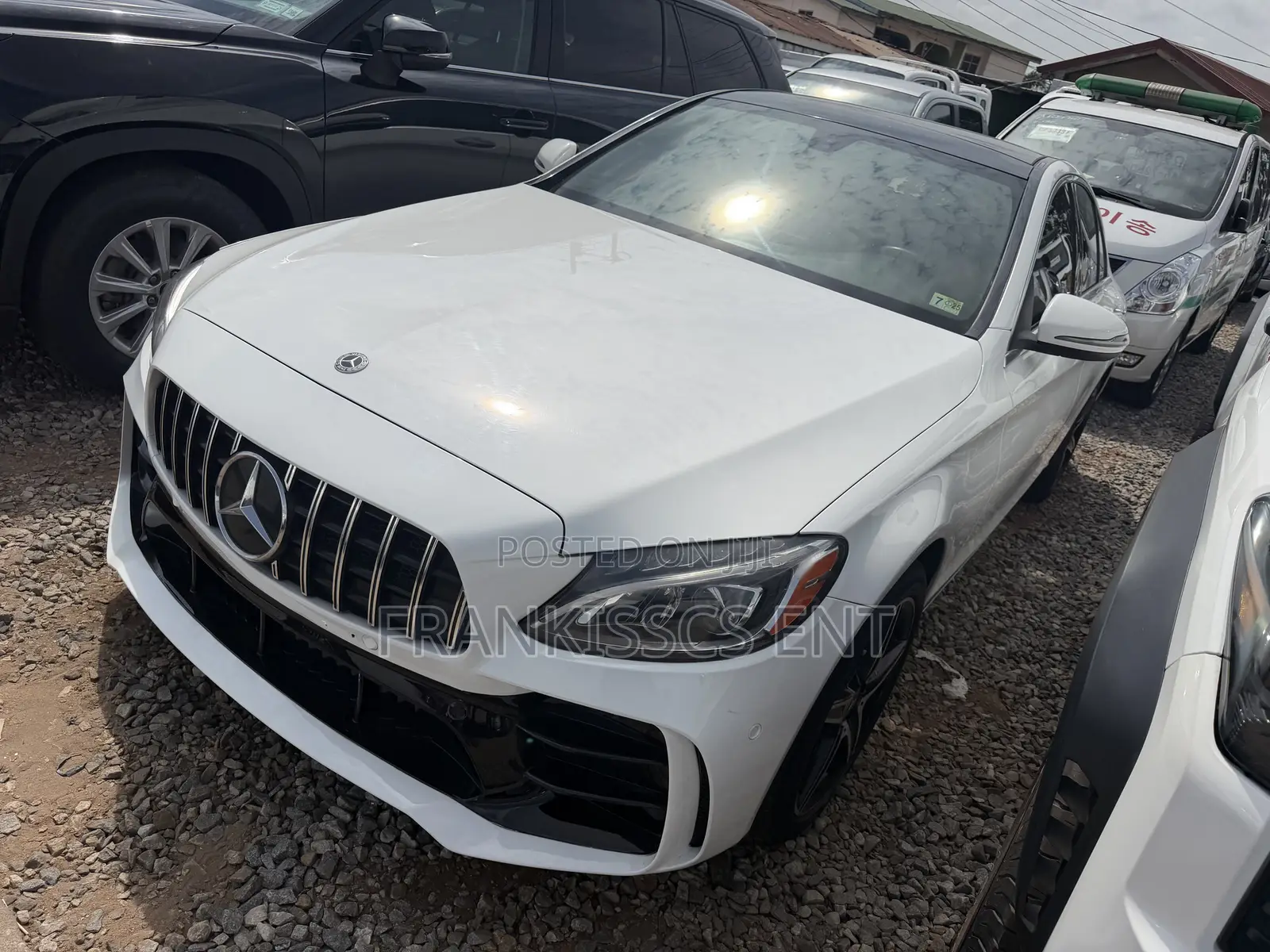 Mercedes-Benz C300 Luxury Sedan RWD (2.0L 4cyl 7A) 2017 White